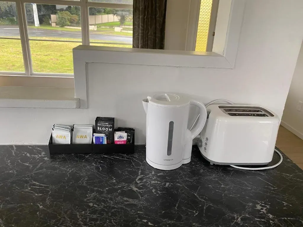 Serviced 3 Bedroom House Rotorua 0*,
