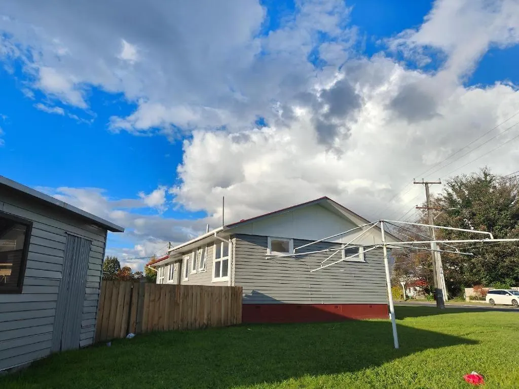 Serviced 3 Bedroom House Rotorua